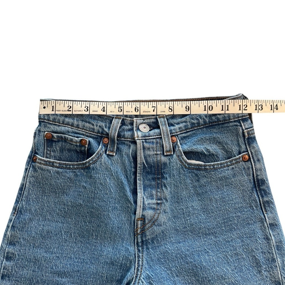 Levi’s Wedgie Straight Jeans With Button Fly & Raw Hem Size 24 - Picture 3 of 11
